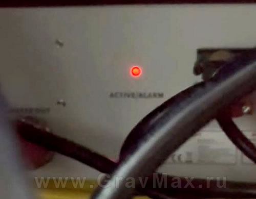 Без причины перестал работать MAXPhotonics MFSC-3000C-BKW6.1 Гудит, но лазер не запускается