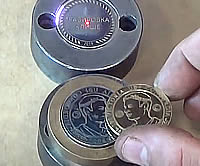 Лазерный гравер GravMax для изготовления клише для чеканки монет монетный аттракцион