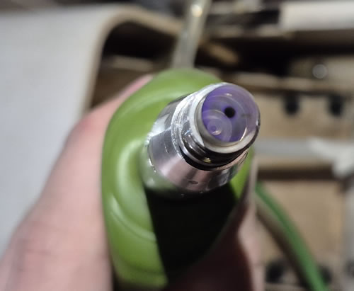 Maxphotonics 1500Вт поврежден кристалл QBH коннектора Нужен ремонт замена кабеля или полировка