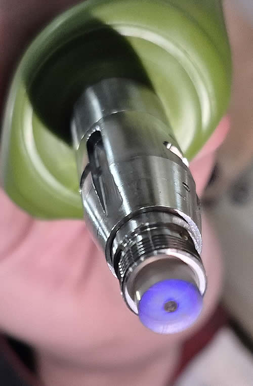 Maxphotonics 1500Dn поврежден кристалл QBH коннектора Нужен ремонт замена кабеля или полировка