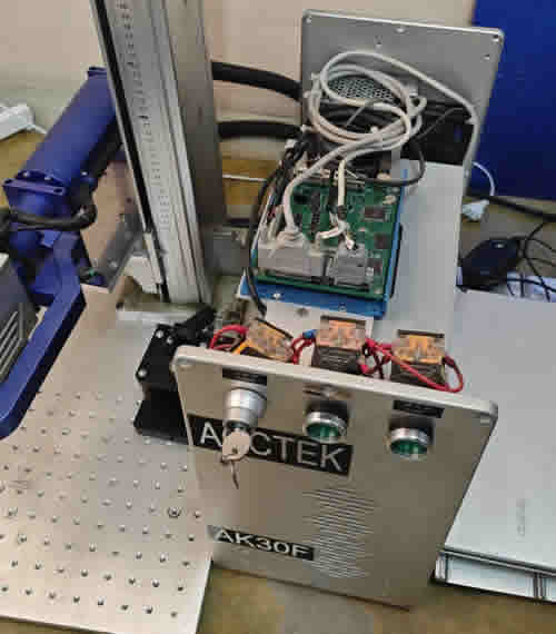 Лазерный маркер может гравировать 8 часов, а может 15 мин и пропадает излучение