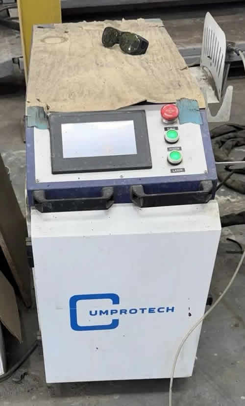 Лазерная сварка Umprotech Разморозка лазерного источника MAX MFSC-1500